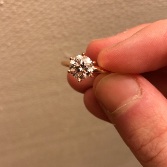1.5 ct engagement ring - Picture 2 of 5